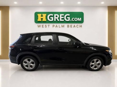 Used 2023 Honda HR-V LX image 8