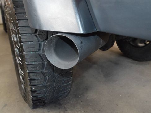 Used 2021 Jeep Gladiator Sport image 33