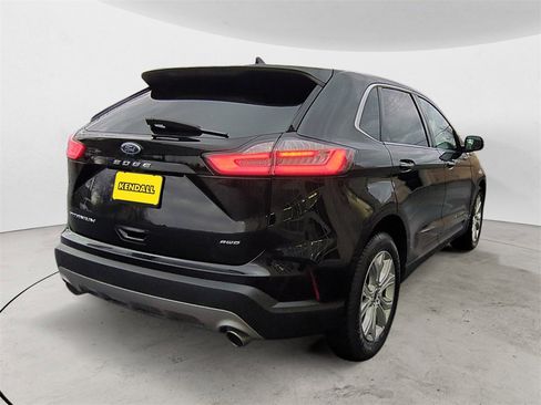 Used 2022 Ford Edge Titanium w/ Equipment Group 301A image 5