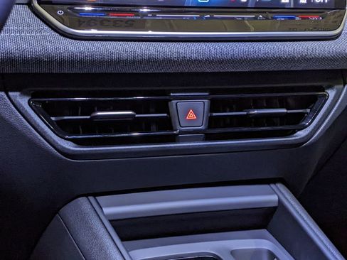 New 2026 Volkswagen Tiguan S image 17