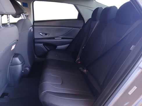 New 2026 Hyundai Elantra SE image 13