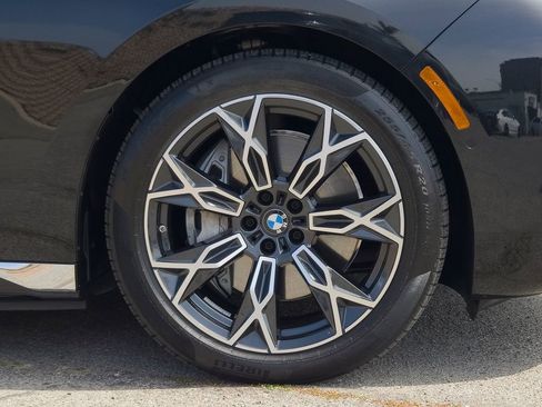 Used 2024 BMW i7 eDrive50 image 7