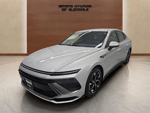 Used 2024 Hyundai Sonata SEL image 2