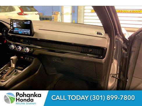 Used 2024 Honda CR-V Sport Touring image 17