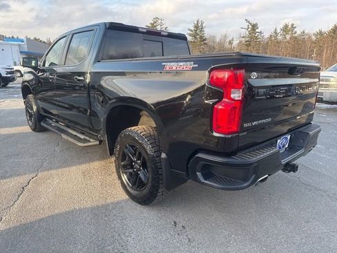 Used 2024 Chevrolet Silverado 1500 LT Trail Boss w/ Convenience Package II image 4