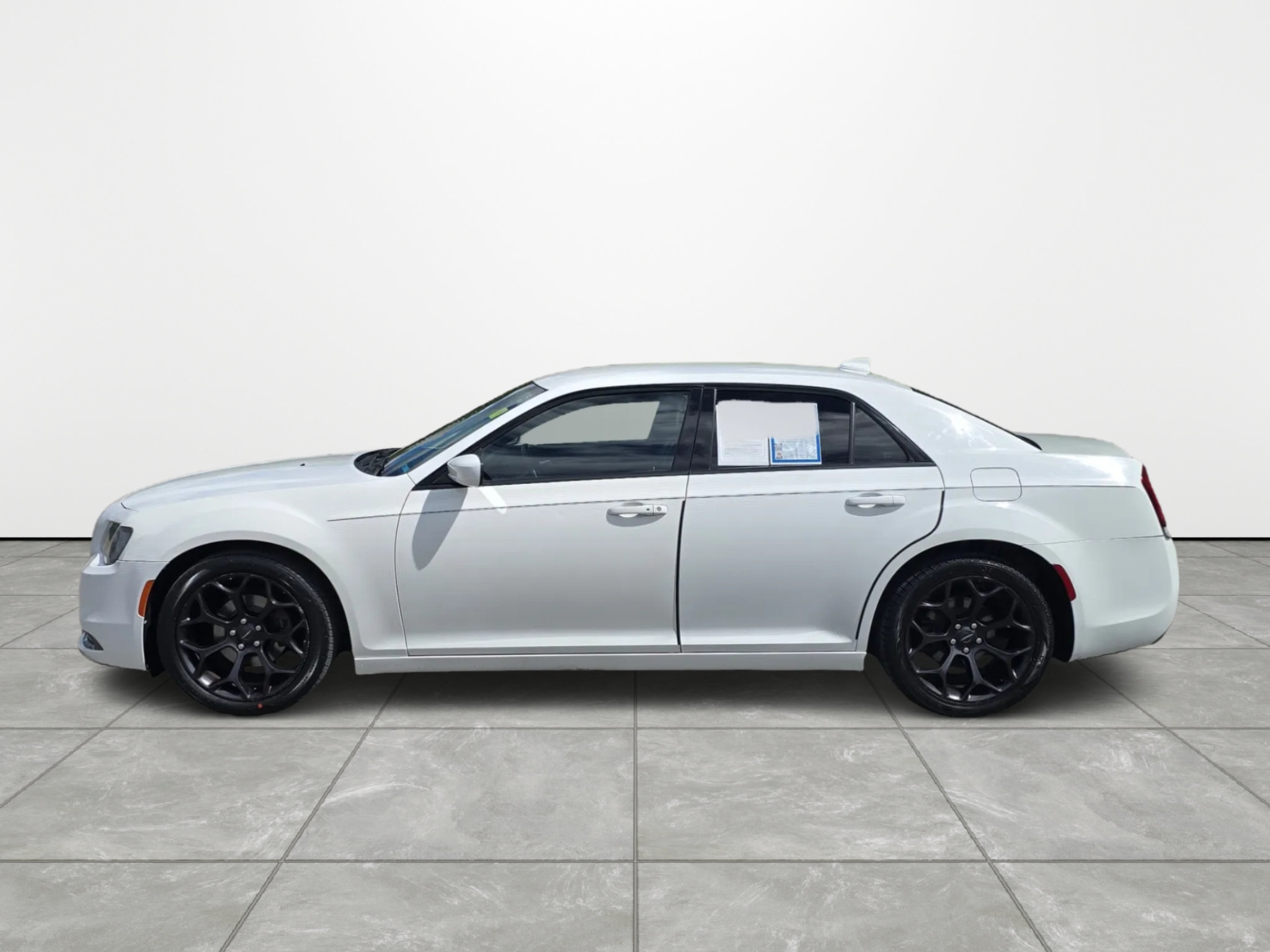 Used 2019 Chrysler 300 S RWD image 7