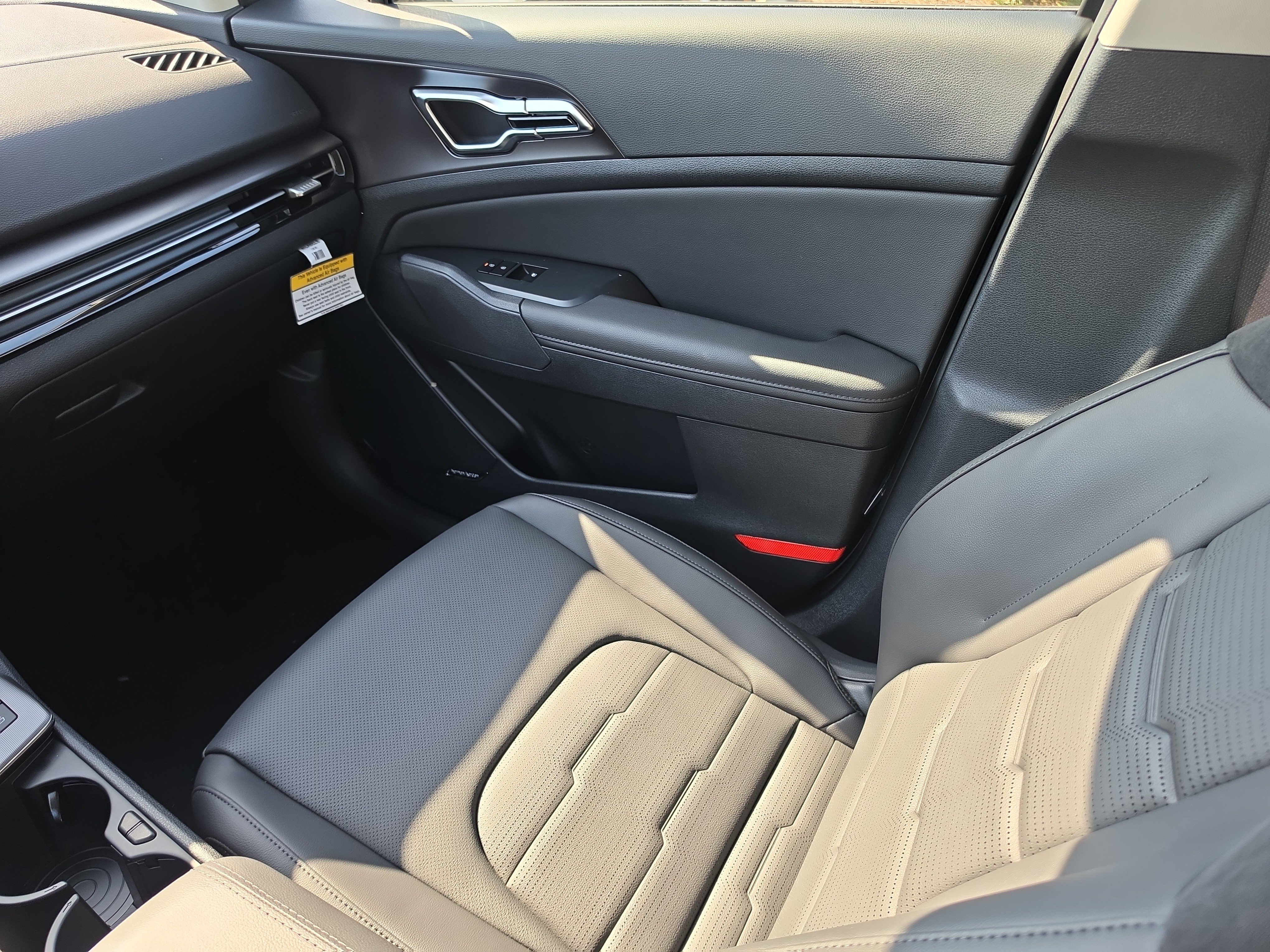 New 2026 Kia Sportage SX FWD image 16