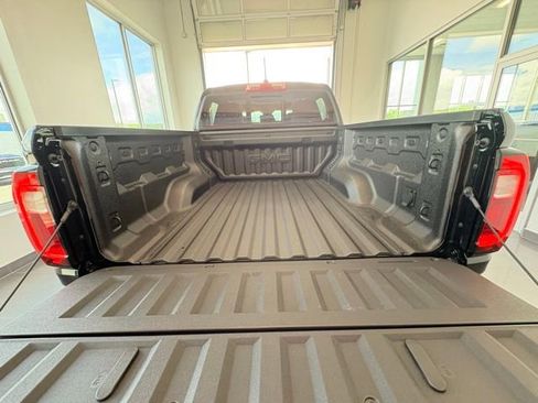 New 2026 GMC Canyon Denali AWD/4WD image 32