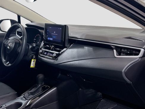 Used 2025 Toyota Corolla LE FWD image 24