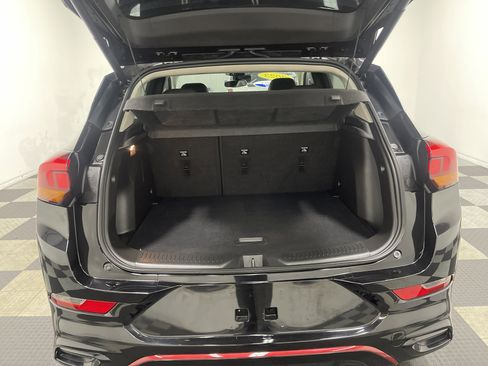 Used 2023 Buick Encore GX Select w/ Sport Touring Package image 18