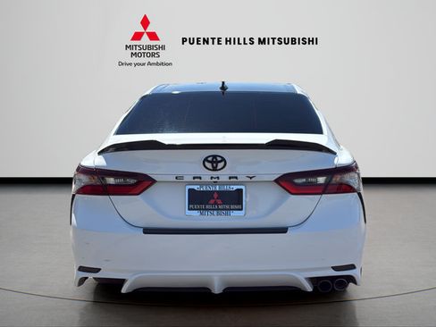 Used 2024 Toyota Camry SE FWD image 6