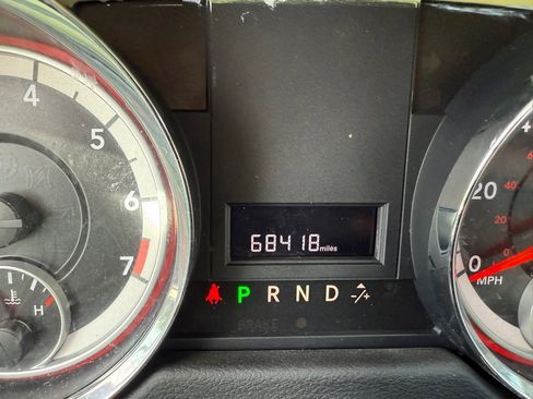 Used 2011 Dodge Grand Caravan Express FWD image 13