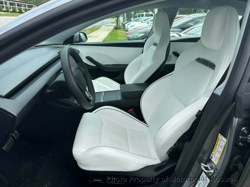 Used 2025 Tesla Model 3 Performance AWD/4WD image 12
