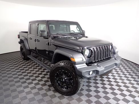 Used 2020 Jeep Gladiator Sport w/ Quick Order Package 24S AWD/4WD image 9