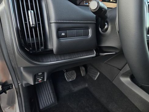 New 2026 Nissan Armada SV image 14