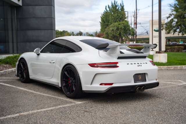 Used 2018 Porsche 911 GT3 RWD image 9