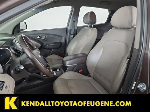 Used 2014 Hyundai Tucson SE AWD/4WD image 16