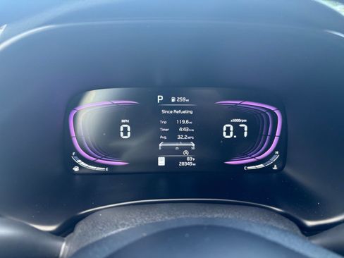 Used 2025 Kia Soul LX w/ LX Technology Package FWD image 35