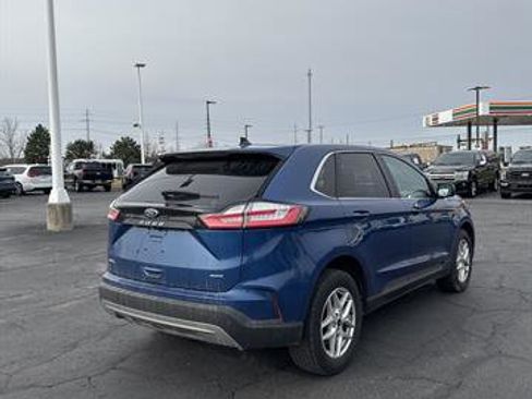 Used 2023 Ford Edge SEL w/ Convenience Package image 5