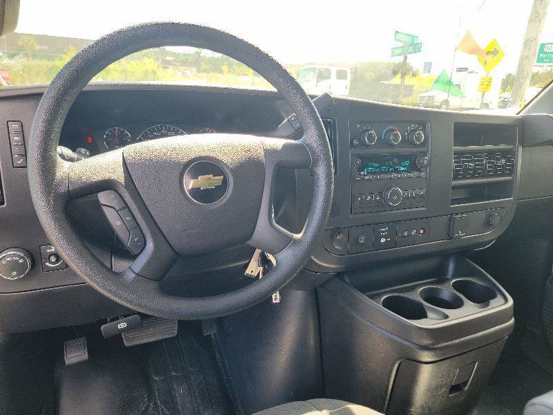 Used 2025 Chevrolet Express 2500 w/ Driver Convenience Package RWD image 8