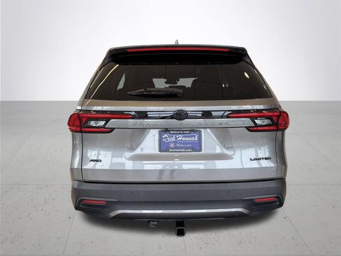 Used 2025 Toyota Grand Highlander AWD image 8