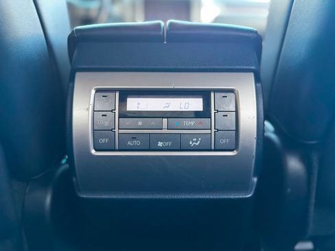 Used 2014 Lexus GX 460 w/ Premium Package AWD/4WD image 32