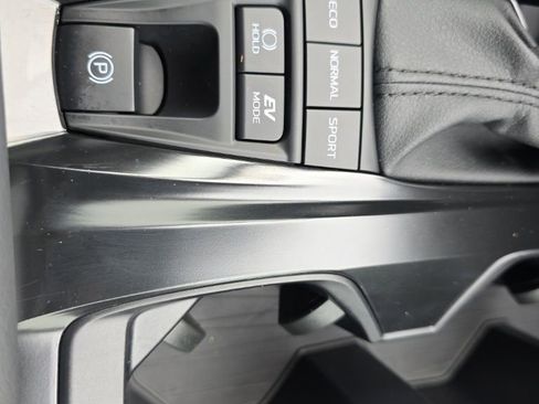 Used 2026 Toyota Camry SE image 28