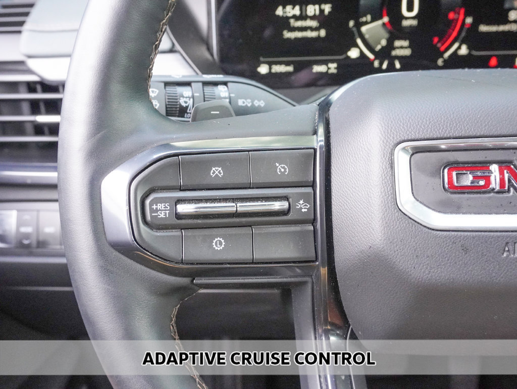 Used 2025 GMC Acadia AT4 w/ Luxury Package AWD/4WD image 5