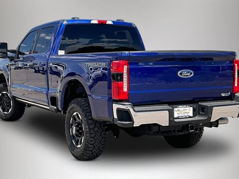 Used 2026 Ford F250 Lariat w/ Tremor Off-Road Package AWD/4WD image 4
