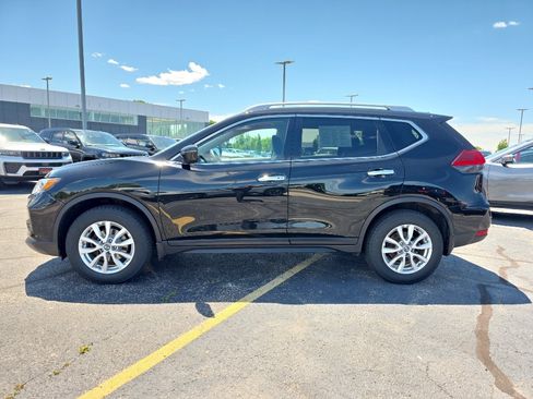 Used 2017 Nissan Rogue SV AWD/4WD image 7