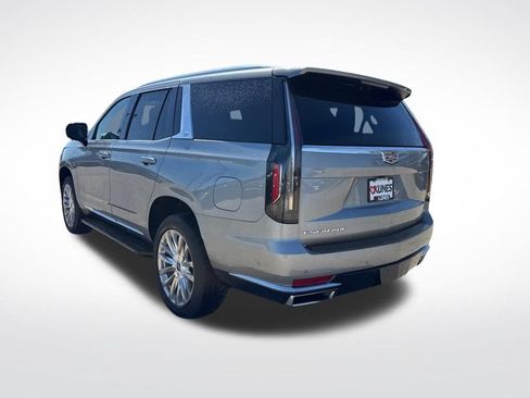Used 2023 Cadillac Escalade Premium Luxury AWD/4WD image 9