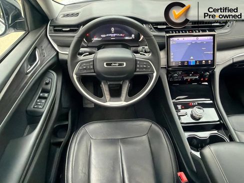 Certified 2023 Jeep Grand Cherokee L Limited w/ Black Appearance Package AWD/4WD image 10