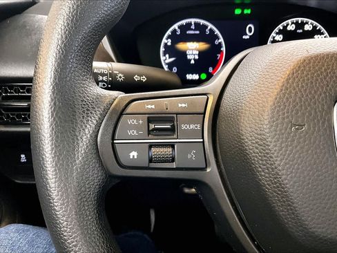 Used 2024 Honda HR-V LX image 21