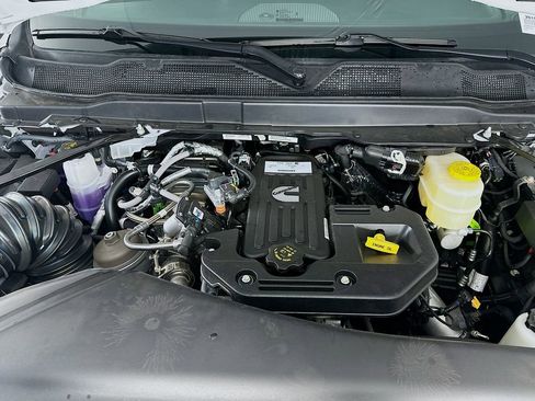 New 2026 RAM 2500 Tradesman AWD/4WD image 17