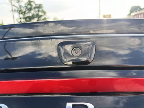 Used 2015 Dodge Charger SXT RWD image 39