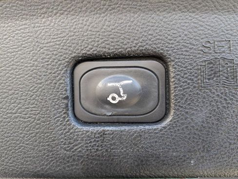 Used 2022 Ford Edge Titanium image 14