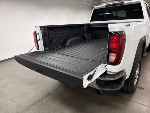New 2026 GMC Sierra 2500 Pro w/ 1SA Pro Safety Plus Package AWD/4WD image 18
