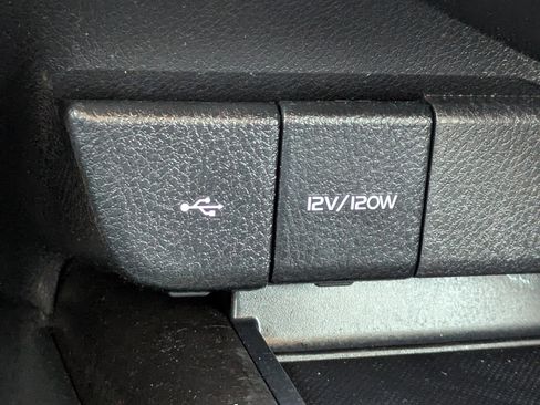 Used 2022 Toyota Camry LE image 24