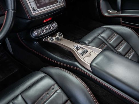 Used 2014 Ferrari California RWD image 27