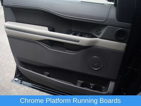 Used 2019 Ford Expedition XLT w/ Equipment Group 202A AWD/4WD image 20