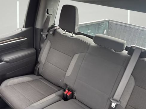 Used 2025 Chevrolet Silverado 1500 LT AWD/4WD image 33