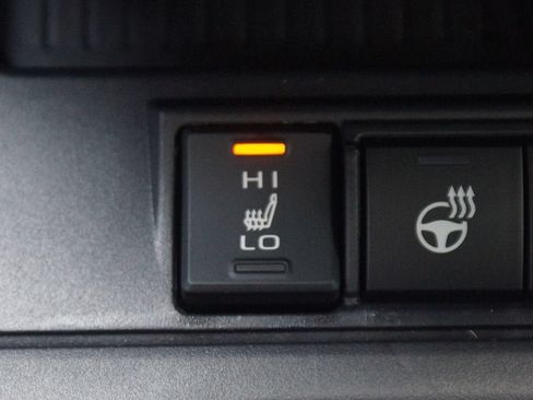 Used 2026 Toyota Corolla Cross LE w/ Cold Weather Package AWD/4WD image 4