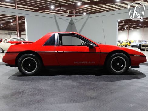 Used 1988 Pontiac Fiero image 21