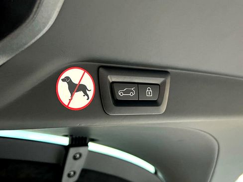 Used 2022 Rolls-Royce Cullinan Black Badge image 14