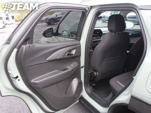 Used 2025 Chevrolet TrailBlazer LT FWD image 20