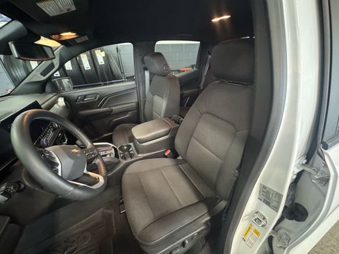 Used 2024 Chevrolet Colorado LT w/ LT Convenience Package II image 17