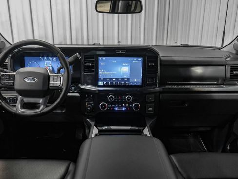 Used 2025 Ford F250 Lariat AWD/4WD image 14