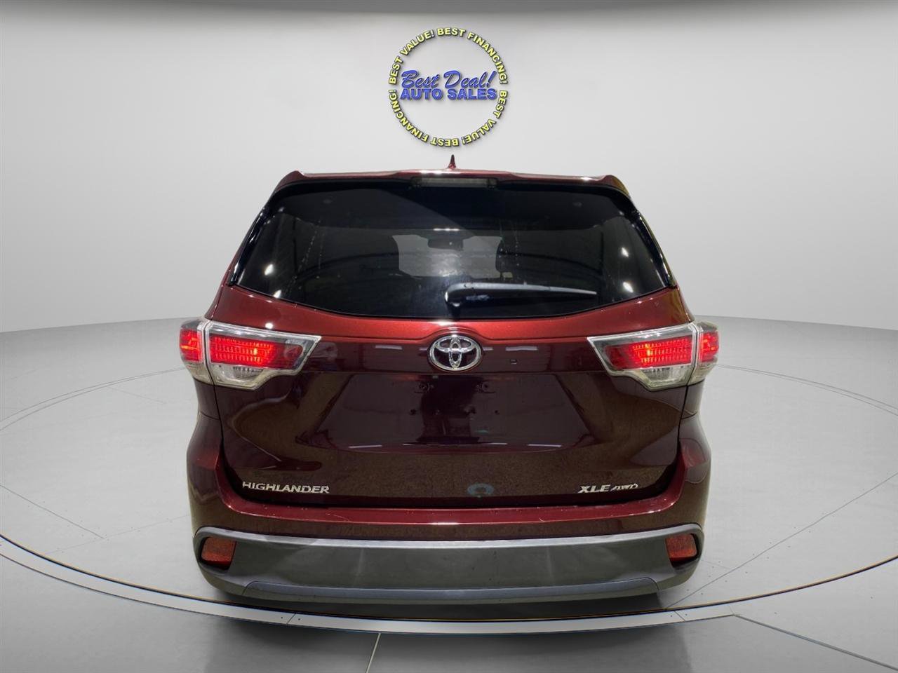 Used 2016 Toyota Highlander XLE AWD/4WD image 4