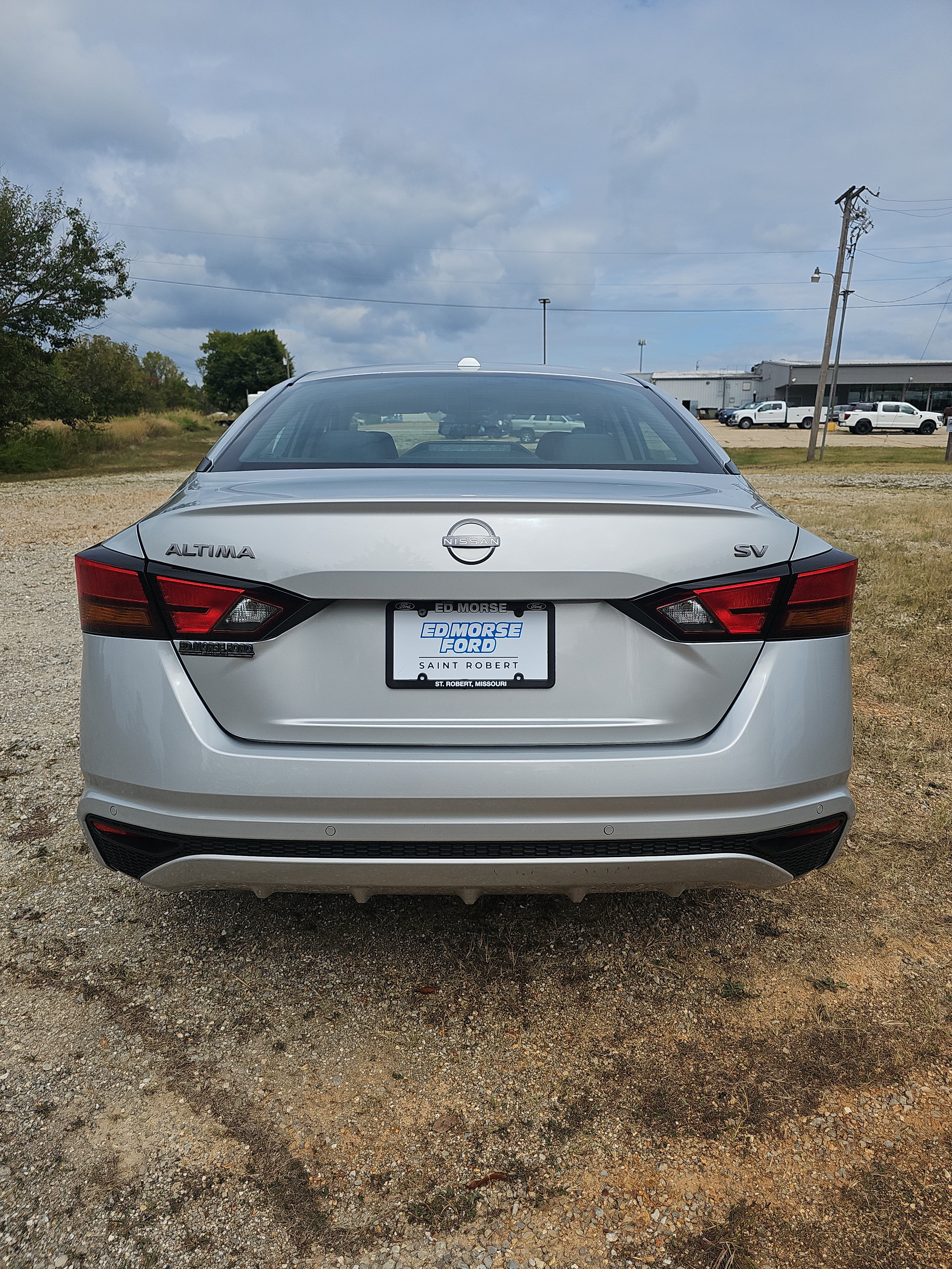 Used 2024 Nissan Altima 2.5 SV FWD image 5