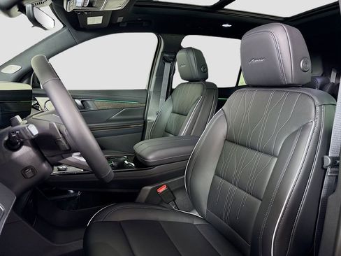 New 2026 Buick Enclave Avenir w/ Super Cruise Package image 21